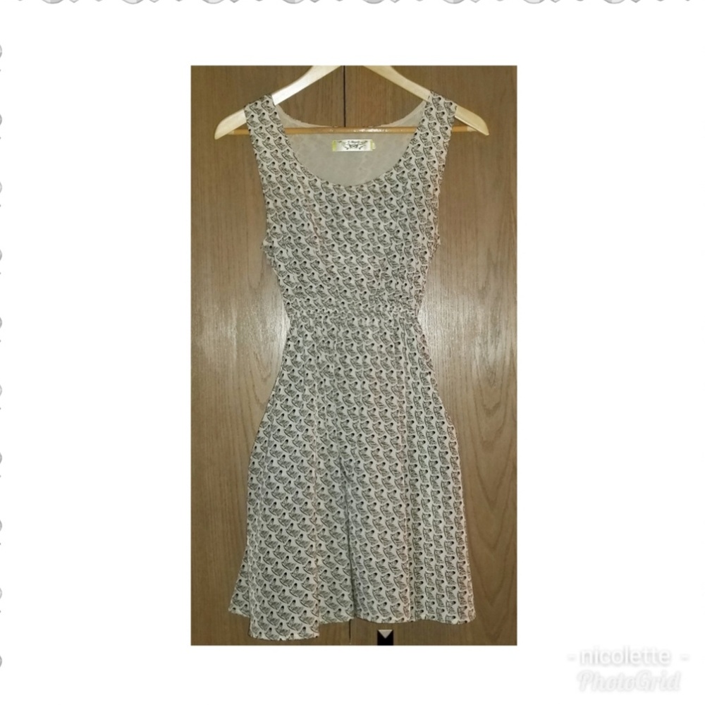 G. Lungta London dress
